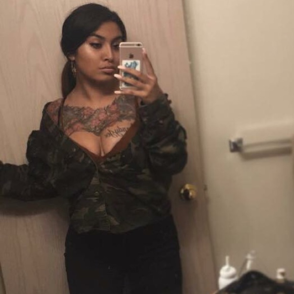 Meet your Posher, Valentina